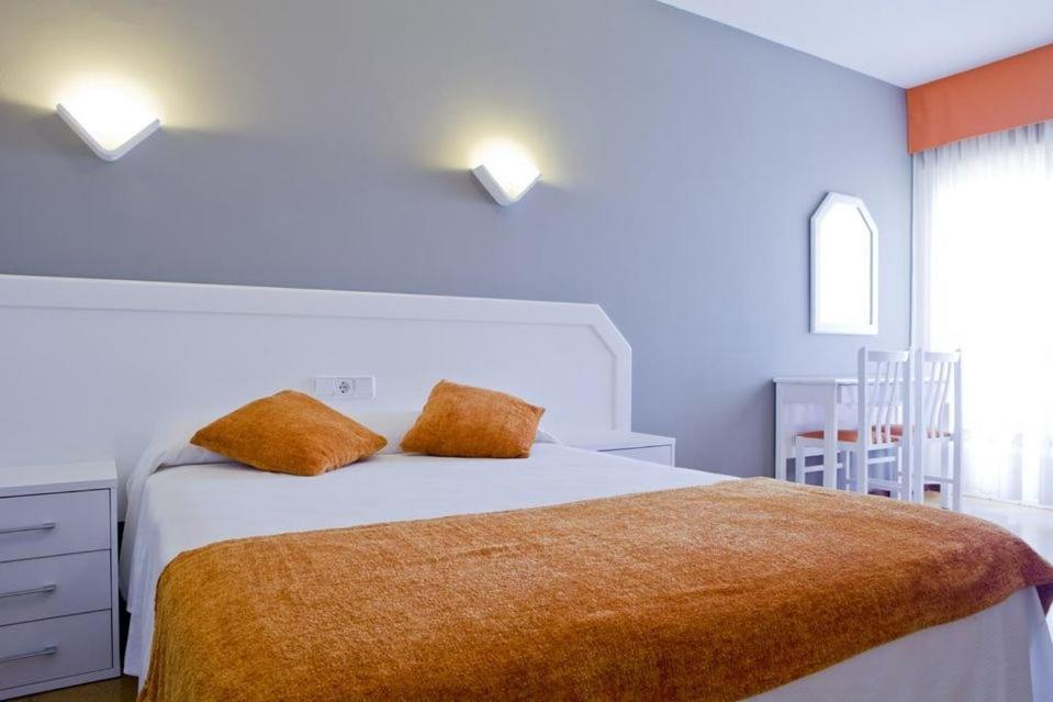 Hotel Los Naranjos ريفولتا المظهر الخارجي الصورة